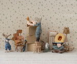 Maileg Chair Mouse Dark Powder S/S 2025
