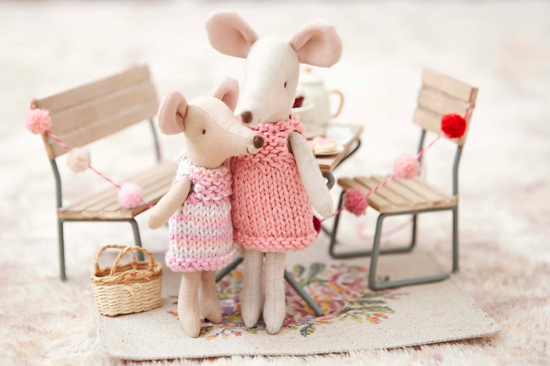 Hand Knitted Dress In Sweet Pink Made To Fit The Maileg Mum Mouse