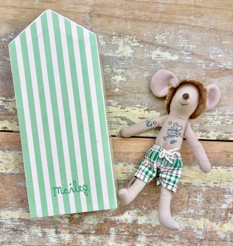 SALE 40% OFF Maileg Beach Mouse Dad In Cabin