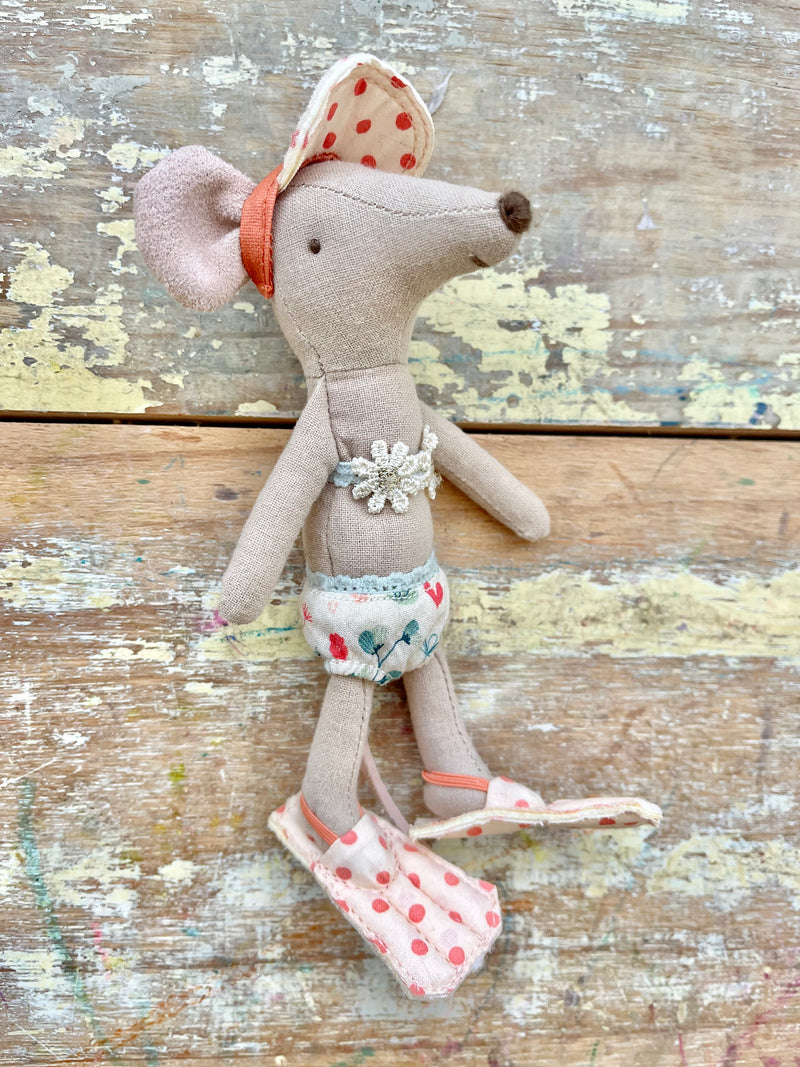 SALE 40% OFF Maileg Beach Mouse Big Sister In Cabin
