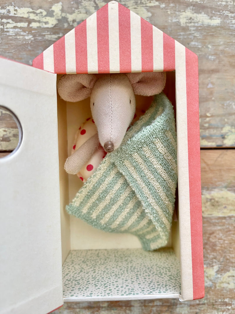 SALE 40% OFF Maileg Beach Little Sister Mouse In Cabin