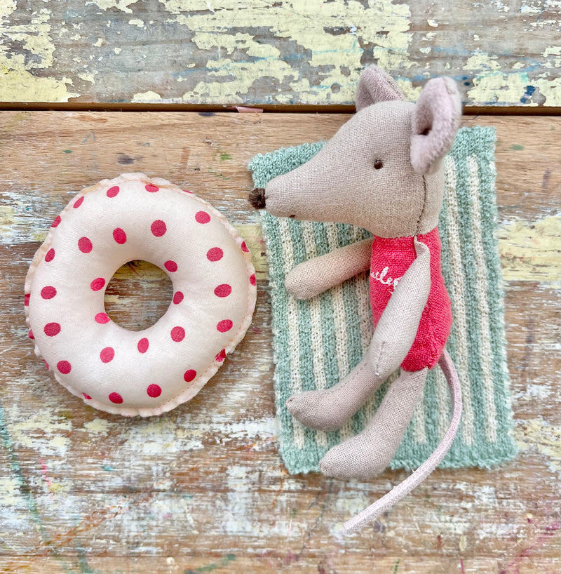 SALE 40% OFF Maileg Beach Little Sister Mouse In Cabin